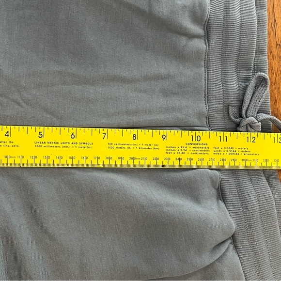 NWT barefoot dreams Gray Blue Luxe Lounge Jogger Pants size large - Picture 6 of 9
